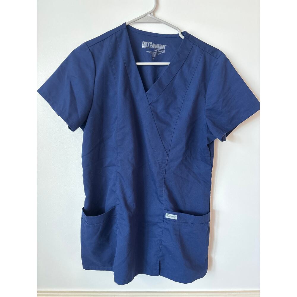 Grey’s Anatomy Barco One v-neck navy scrub top medium